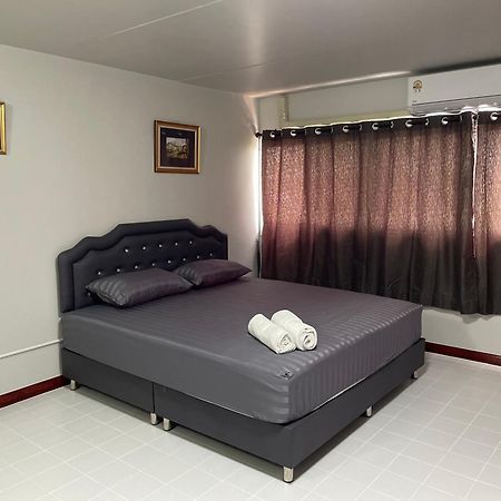 Muangthong C3,C4Near Impact Apartman Nonthaburi Kültér fotó